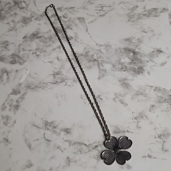 Vintage Metzke Sterling Silver Flower Necklace - Picture 3 of 8